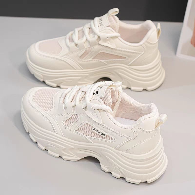 Atmungsaktive Mesh Sportschuhe mit Plateau