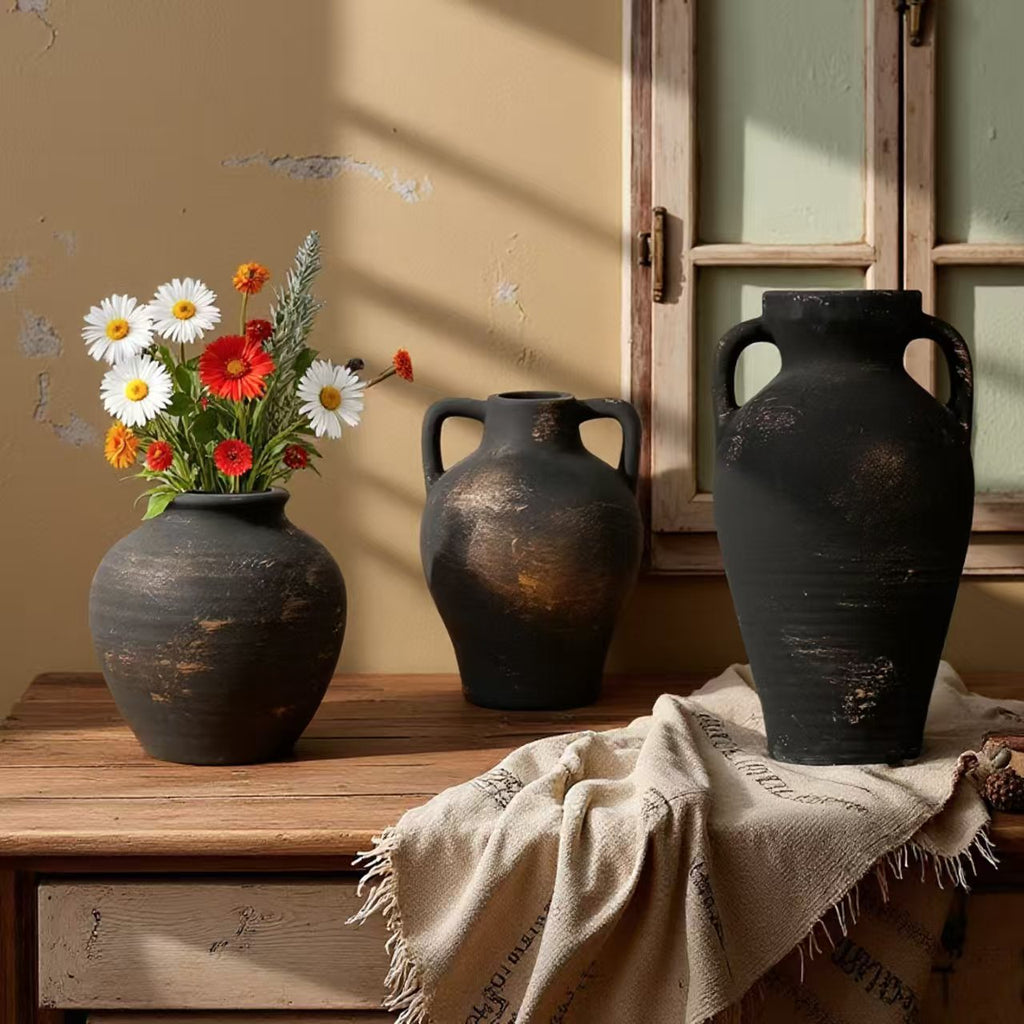 Vintage-Keramikvase mit französischem Landhausstil