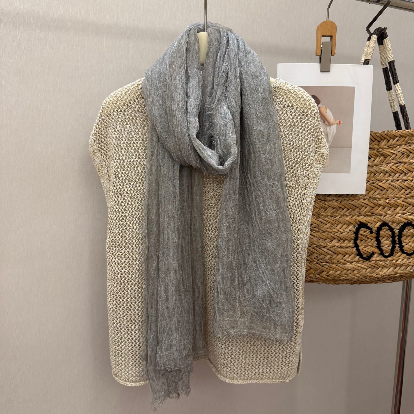 Geknitterter Baumwoll-Leinen Schal im Distressed-Look
