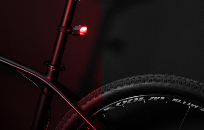 Rockbros Velo Rücklicht mit Blinker – Bild 2 | LuxeStyle