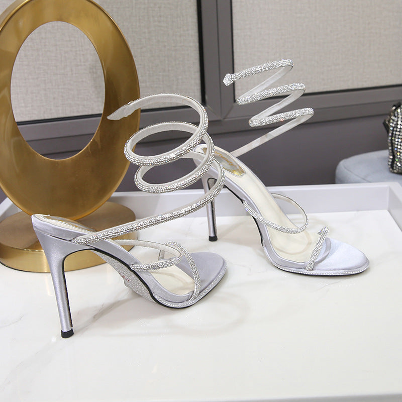 High Heels Stiletto-Sandalen mit Strass – Bild 19 | LuxeStyle