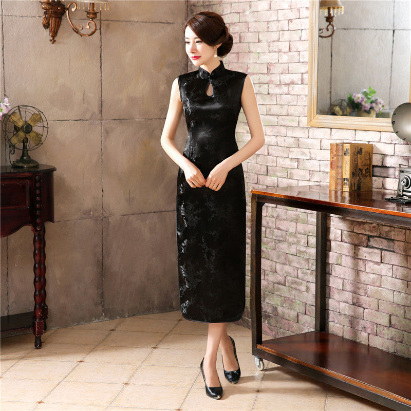 Cheongsam-Kleid aus Brokatsatin mit Dreiviertelarm – Bild 9 | LuxeStyle