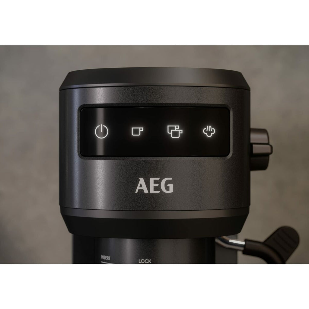 Manuelle Express-Kaffeemaschine AEG EC6-1-6BST Schwarz 1450 W 1 L