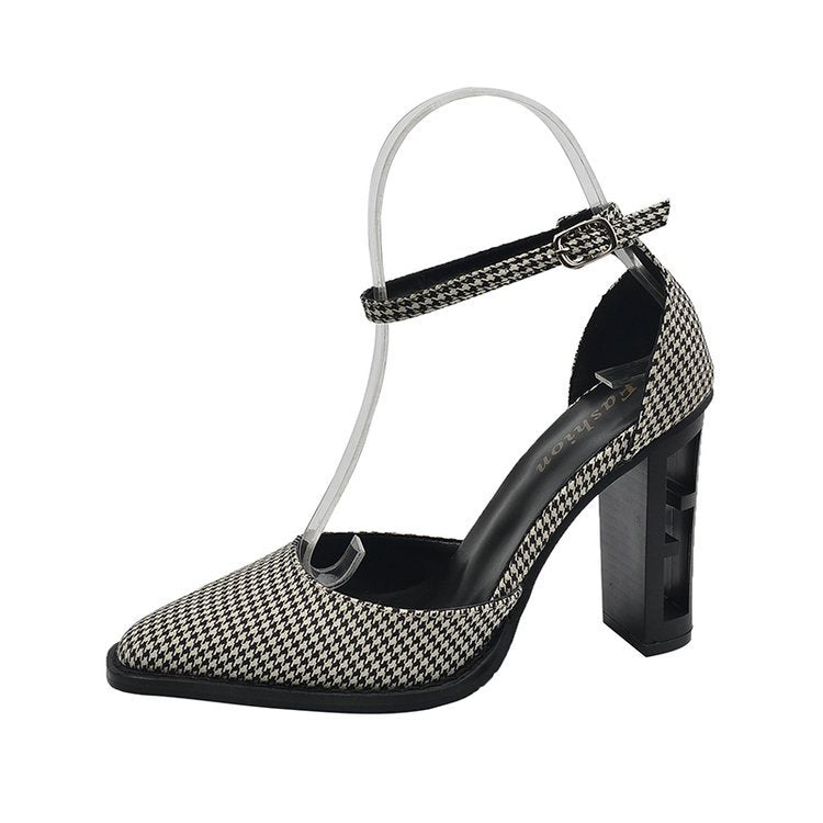 Retro Sandalen mit spitzer Zehenpartie – Bild 5 | LuxeStyle
