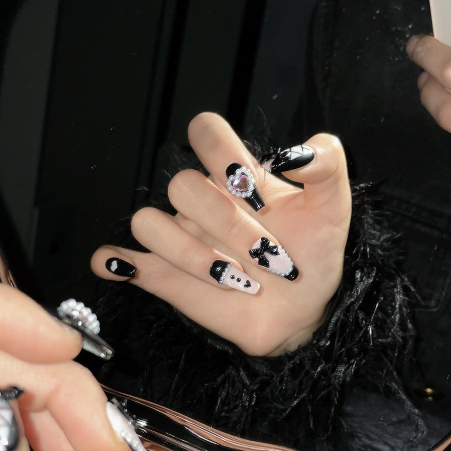 Handgemachte Blac Peach Herz Nagelsticker – Bild 6 | LuxeStyle