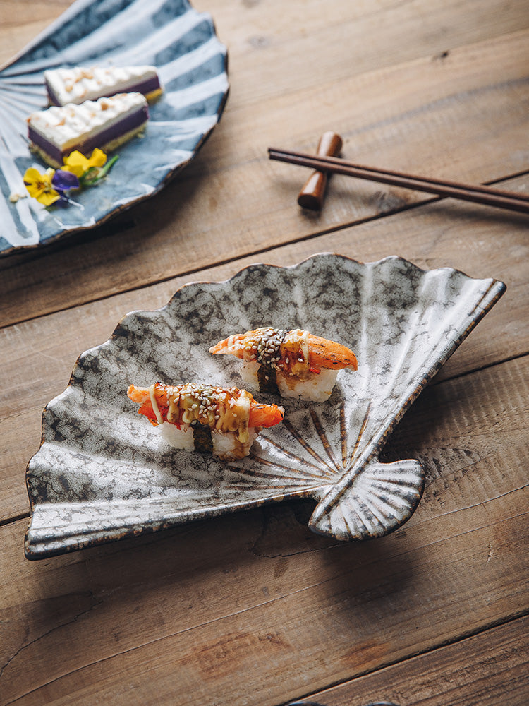 Japanisches Keramik-Sushi-Teller Fächerform – Bild 2 | LuxeStyle
