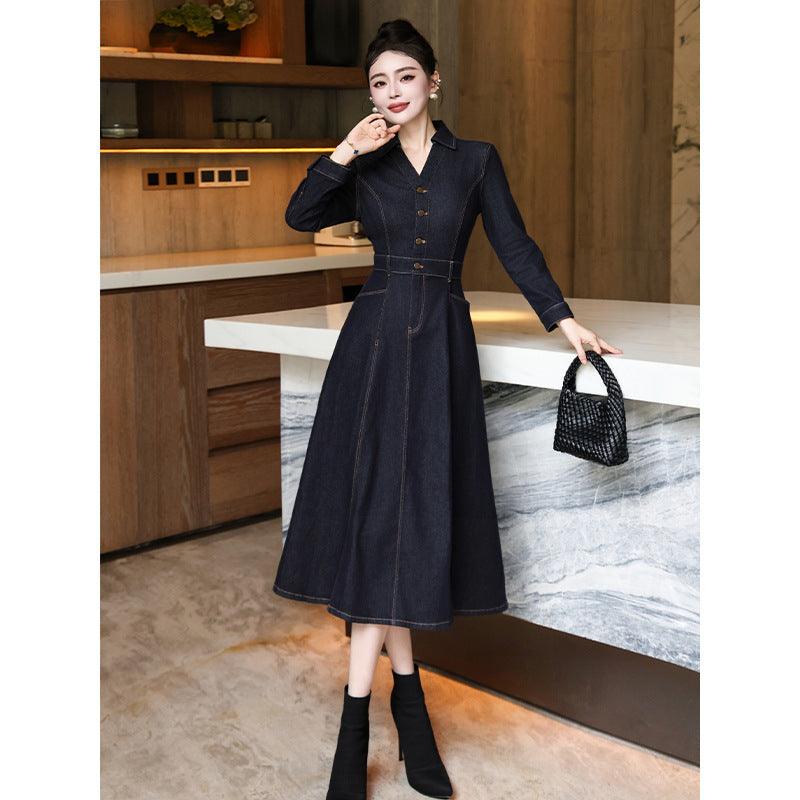 Elegantes Denim-Kleid mit V-Ausschnitt