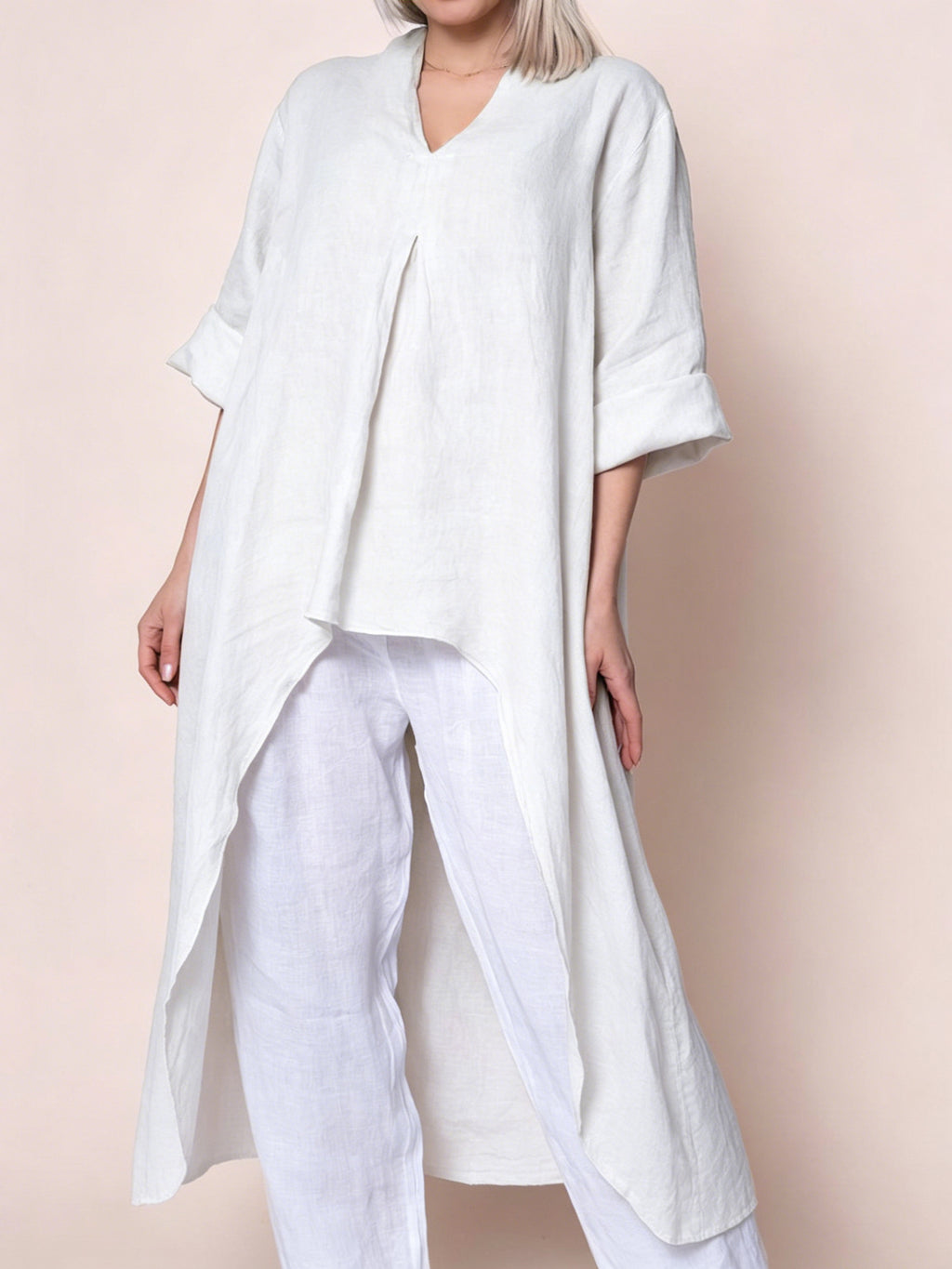 V-Ausschnitt Langarmshirt mit asymmetrischem Saum