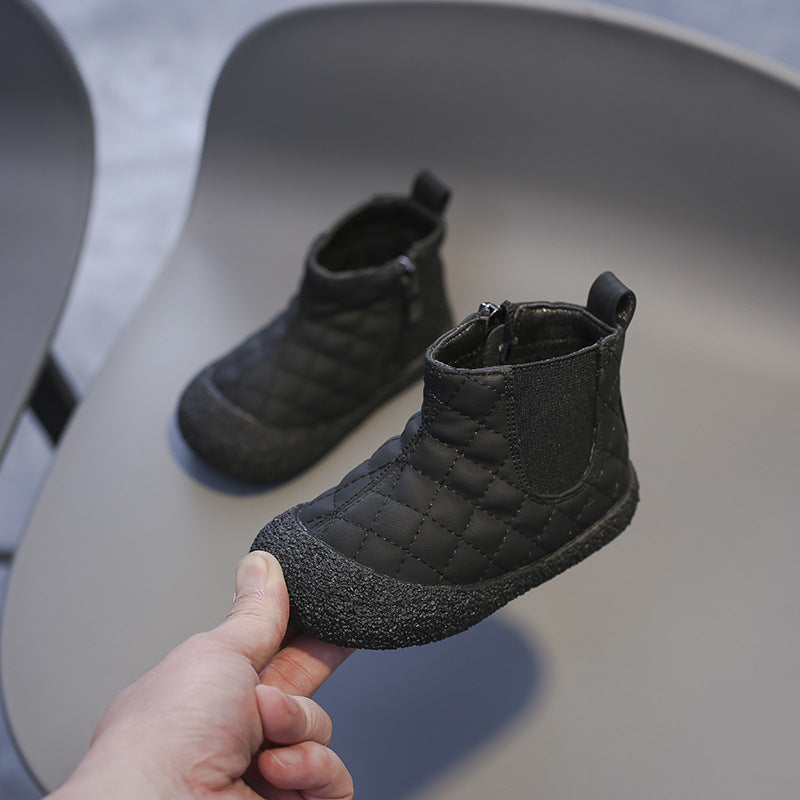 Wärmende Schneestiefel für Kinder