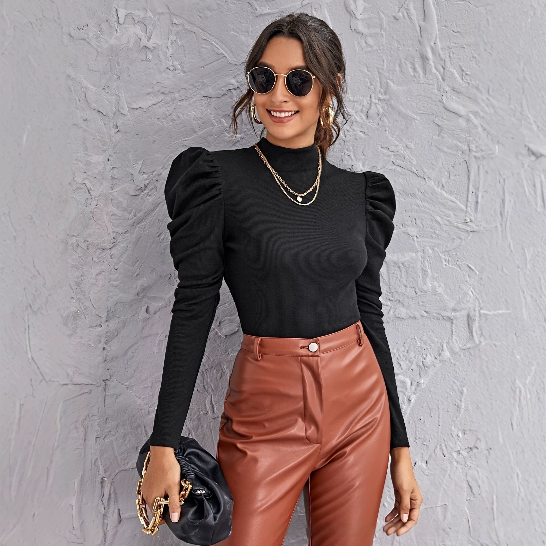 Elegantes Langarm-Top mit Tweed-Ärmeln