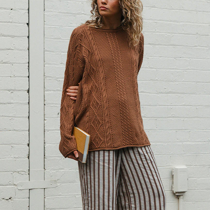 Bequemer Strickpullover mit Zopfmuster
