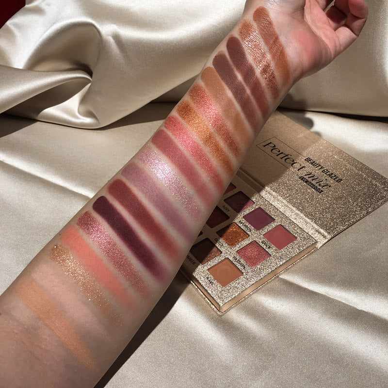Lidschatten-Palette «Desert Rose» – Bild 5 | LuxeStyle