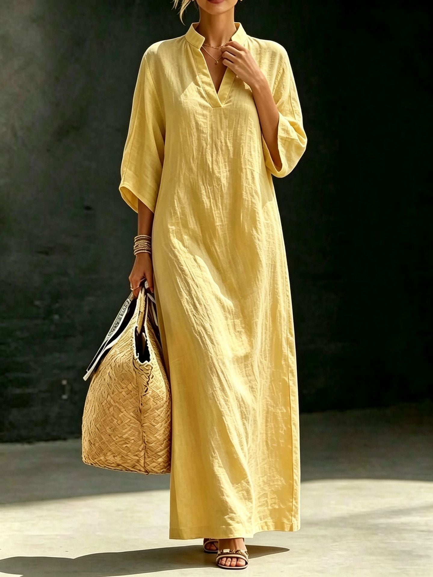 Stehkragen-Kleid mit 3/4-Ärmeln
