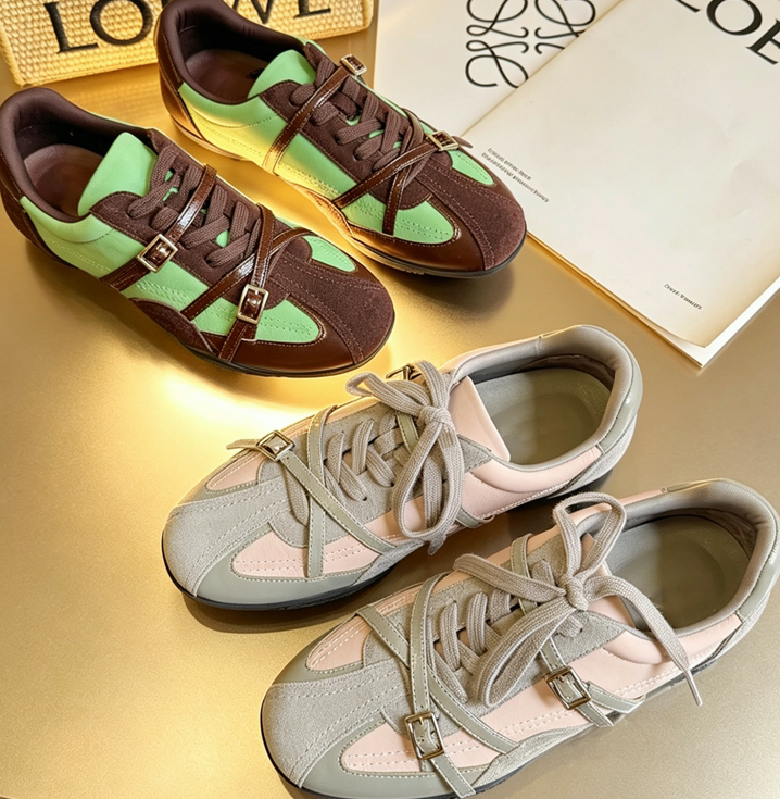 Retro Sportschuhe aus Leder für Damen