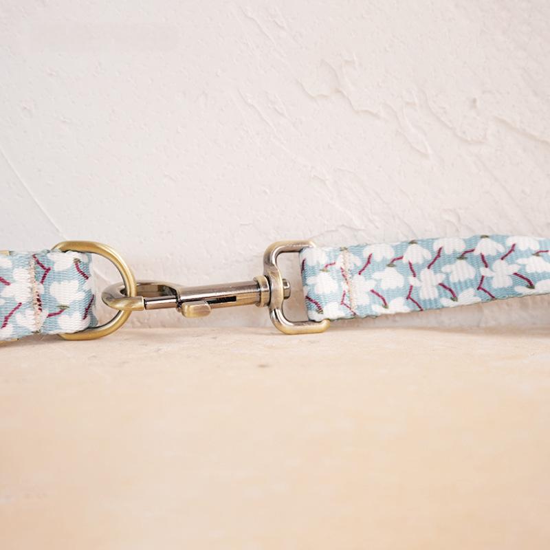 Hundehalsband und Leine mit Blumenmuster – Bild 3 | LuxeStyle
