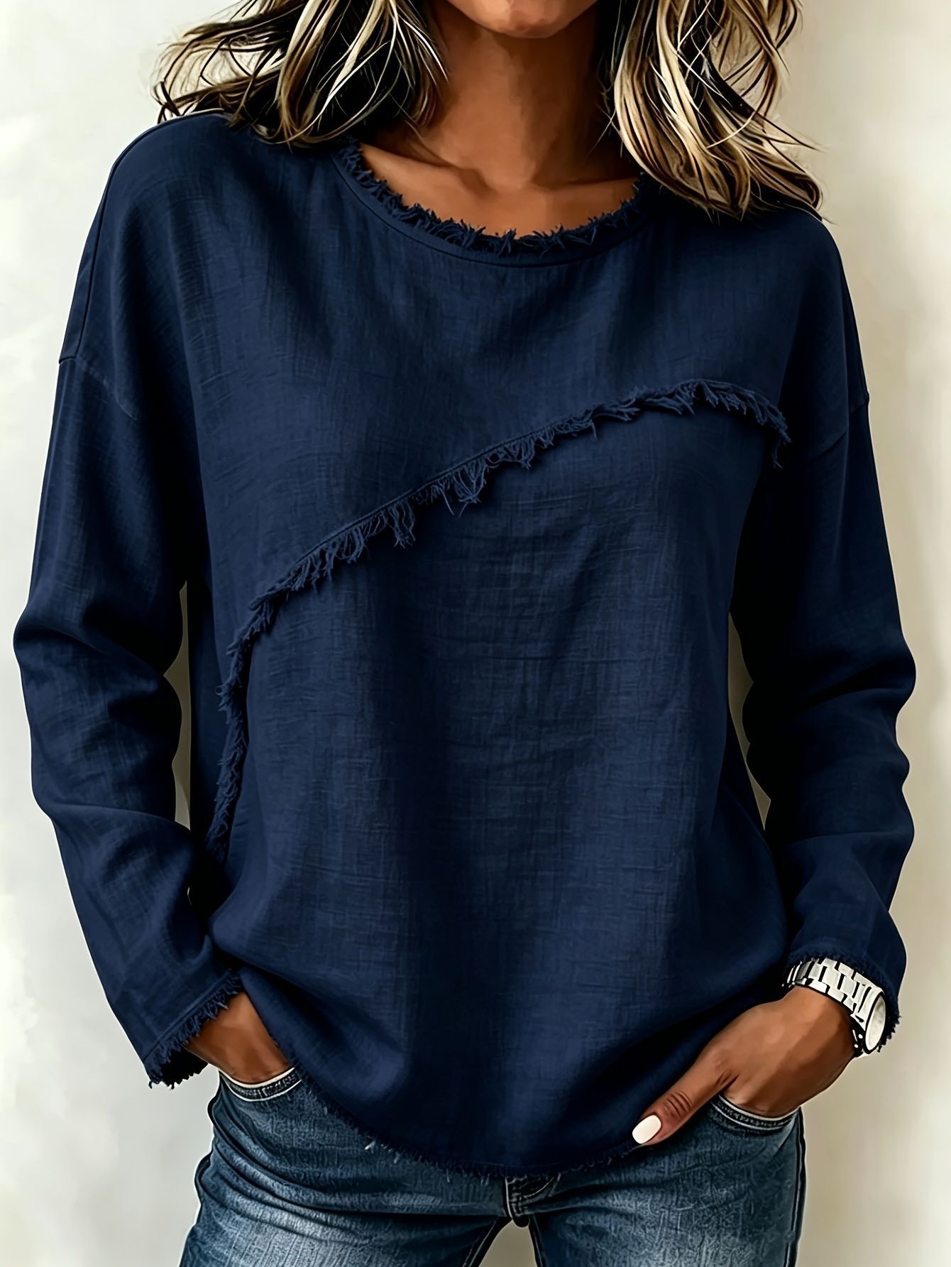 Spitzenbesetztes Langarmshirt mit Rundhals