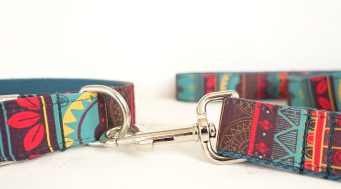 Halsband mit farbigem Muster – Bild 3 | LuxeStyle