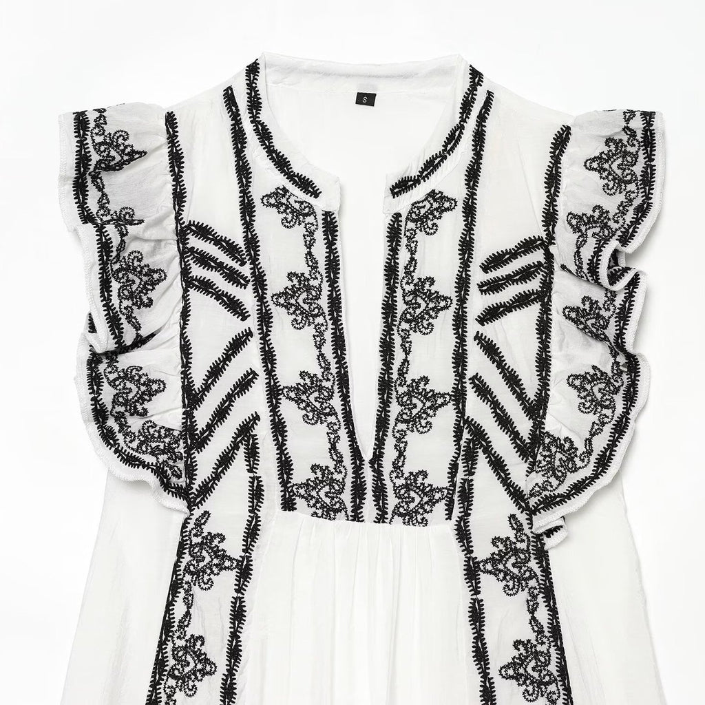 Modisches Mittellang-Kleid