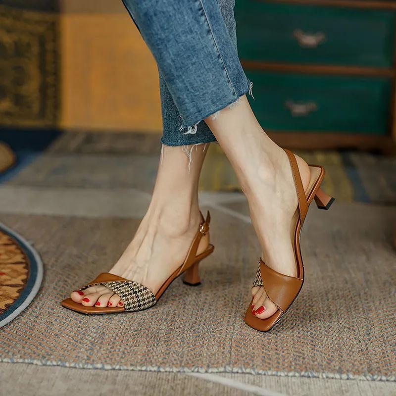 Fashion-Sandalen mit eckiger Zehenpartie – Bild 2 | LuxeStyle