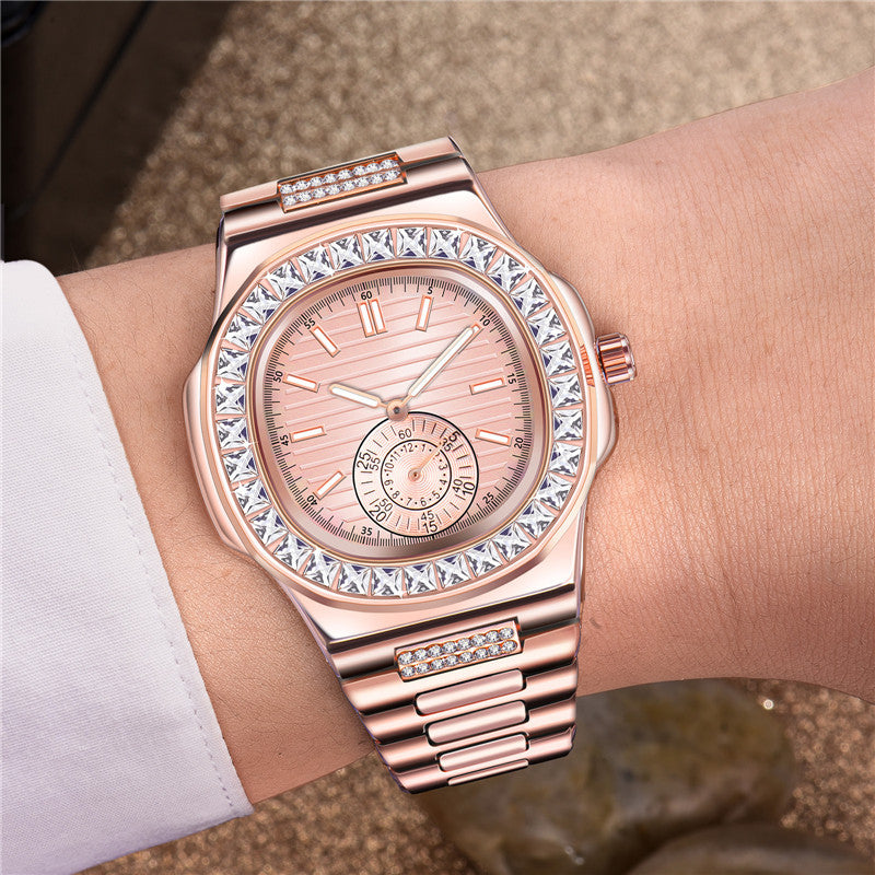Herrenuhr mit Legierungsband und Strass-Akzenten – Bild 4 | LuxeStyle