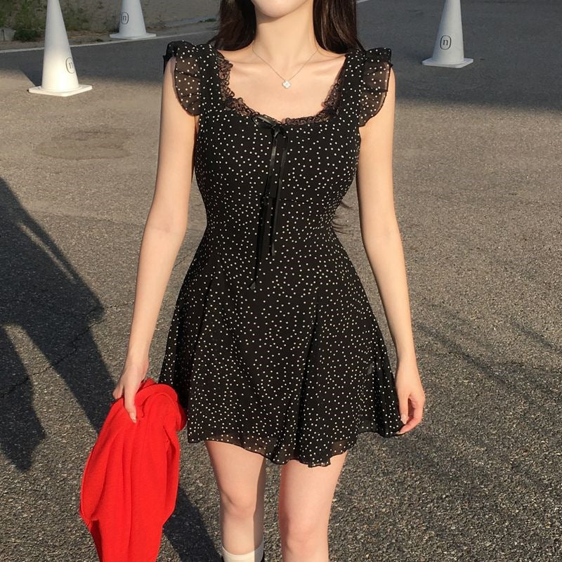 Kleid mit Schleifengürtel und A-Linie