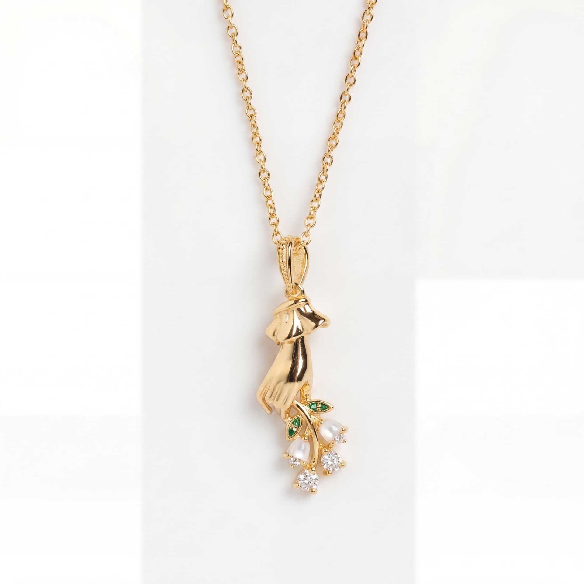 Blumen-Halskette im Retro-Stil