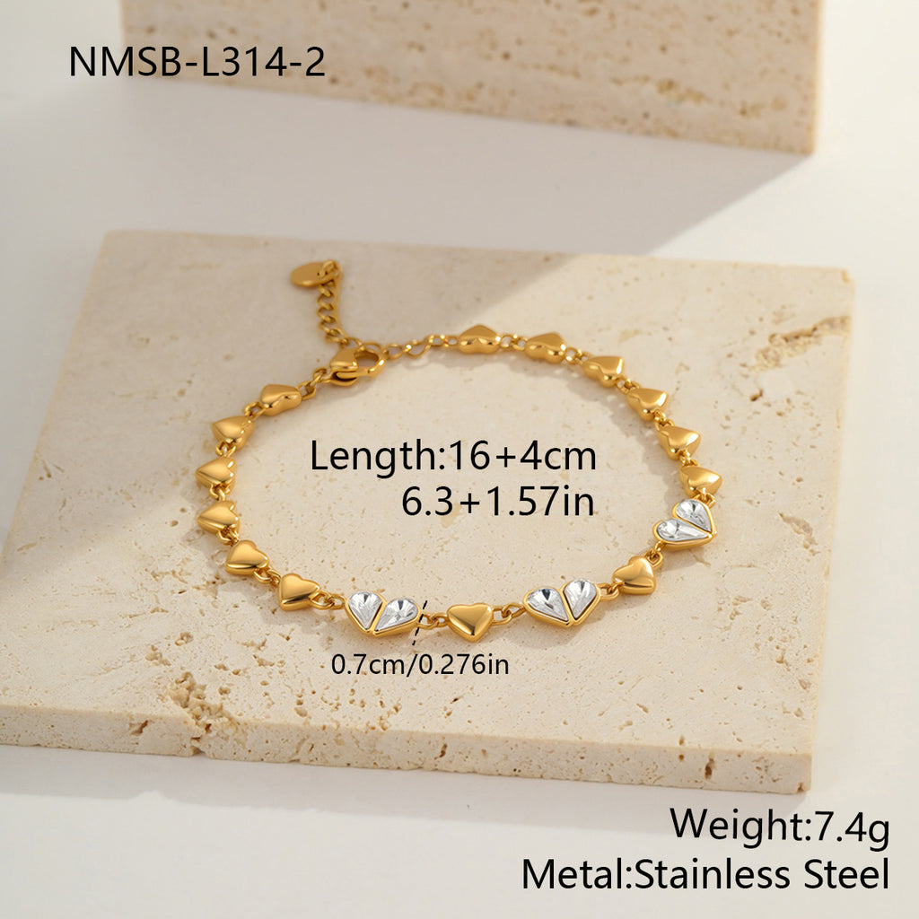 Herz-Zirkon Armband aus farbbeständigem Edelstahl – Bild 11 | LuxeStyle