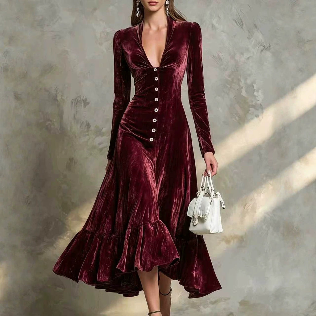 Tailliertes Langarm-Kleid mit Reverskragen