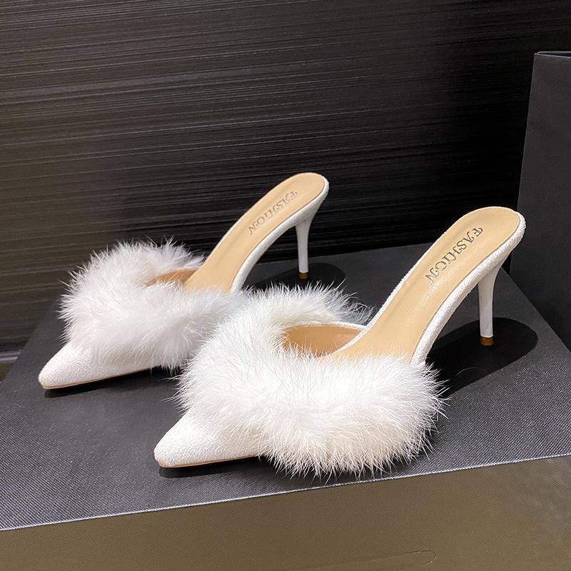 Furry High Heel Sandalen mit spitzer Zehe – Bild 7 | LuxeStyle