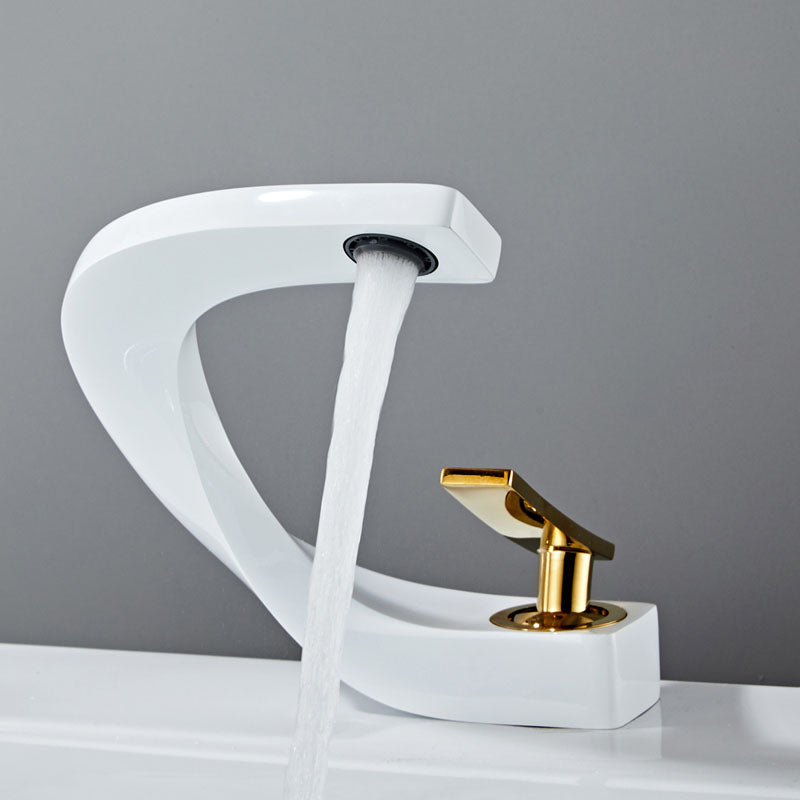 Waschtischarmatur aus Kupfer – Bild 15 | LuxeStyle