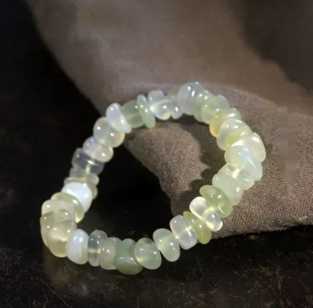 Armband mit unregelmässigen schwarzen Achatperlen