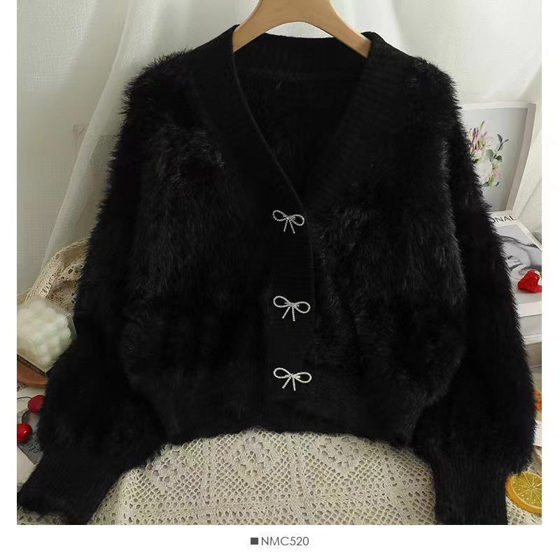 Mink Velvet Cardigan mit Totenkopfmuster – Ansicht 5