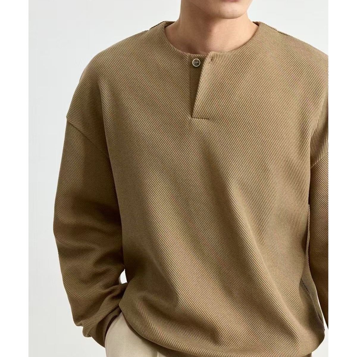 Herren Kapuzen-Sweatshirt aus Cord – Bild 8 | LuxeStyle