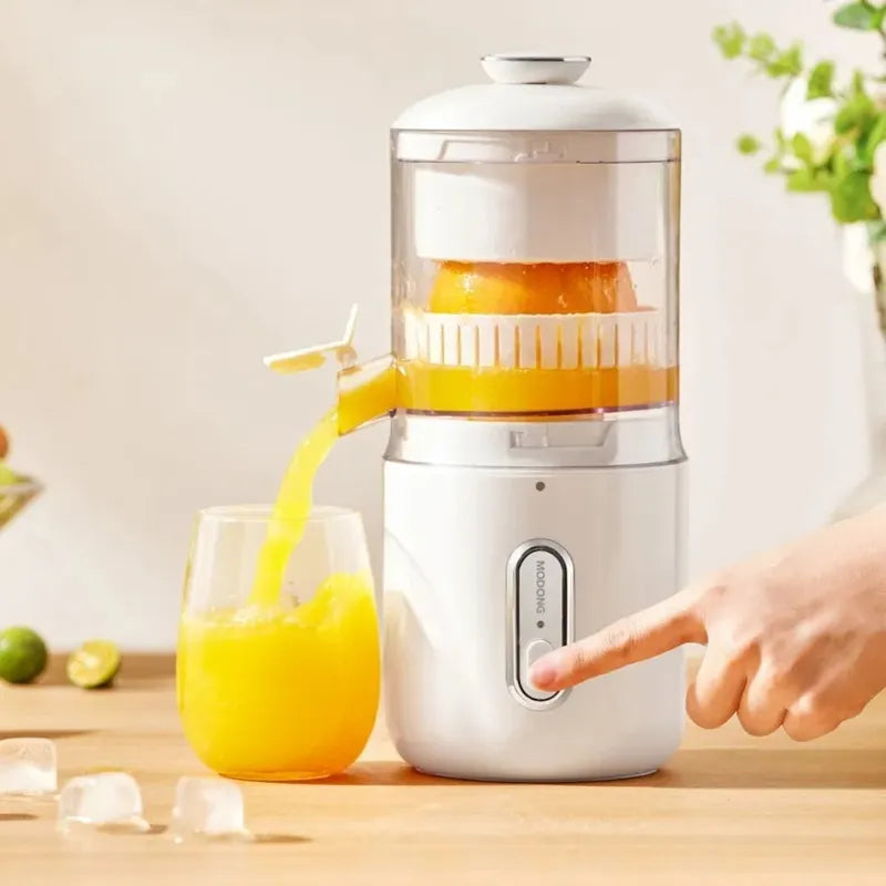 Kabelloser Mini-Entsafter für Früchte & Gemüse