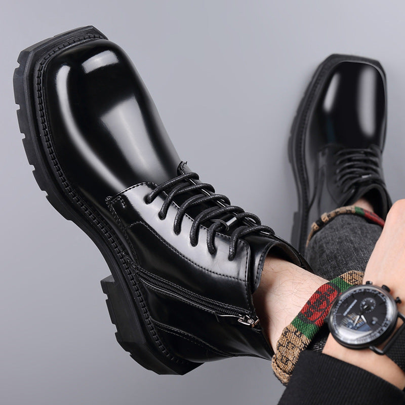 Gefütterte Boots mit Reissverschluss und dicker Sohle