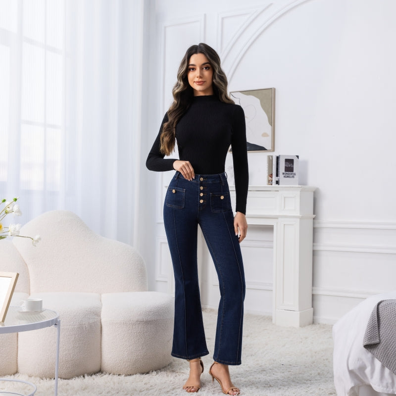 Hochgeschnittene Goldknopf-Flare Jeans, Dunkler Waschgang, Patch-Tasch