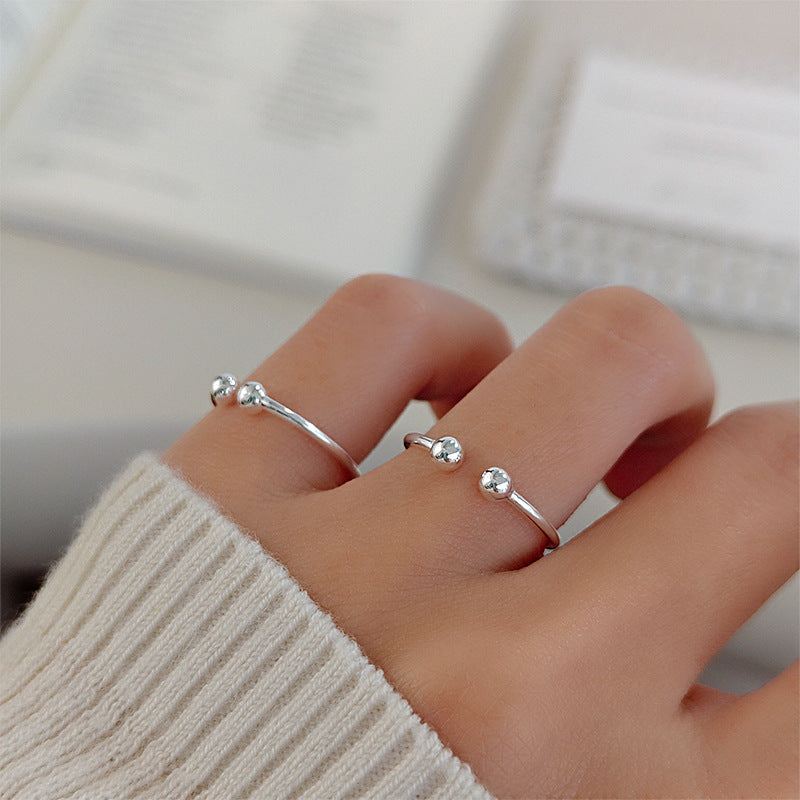 Minimalistischer Silberring mit Kugeldesign