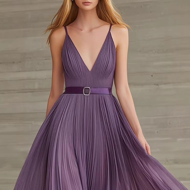 Elegantes Plisseekleid aus Chiffon mit V-Ausschnitt – Bild 5 | LuxeStyle