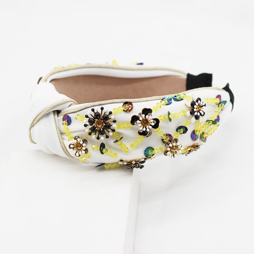 Haarband mit geometrischem Blumenmuster