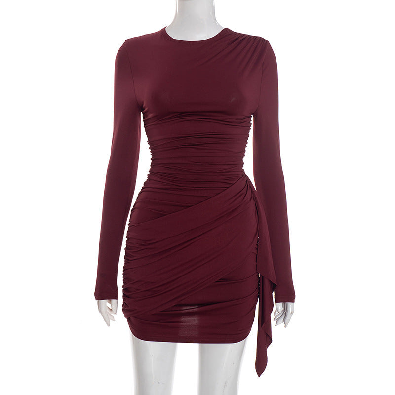 Asymmetrisches Langarm-Kleid mit Seidenkrawatte
