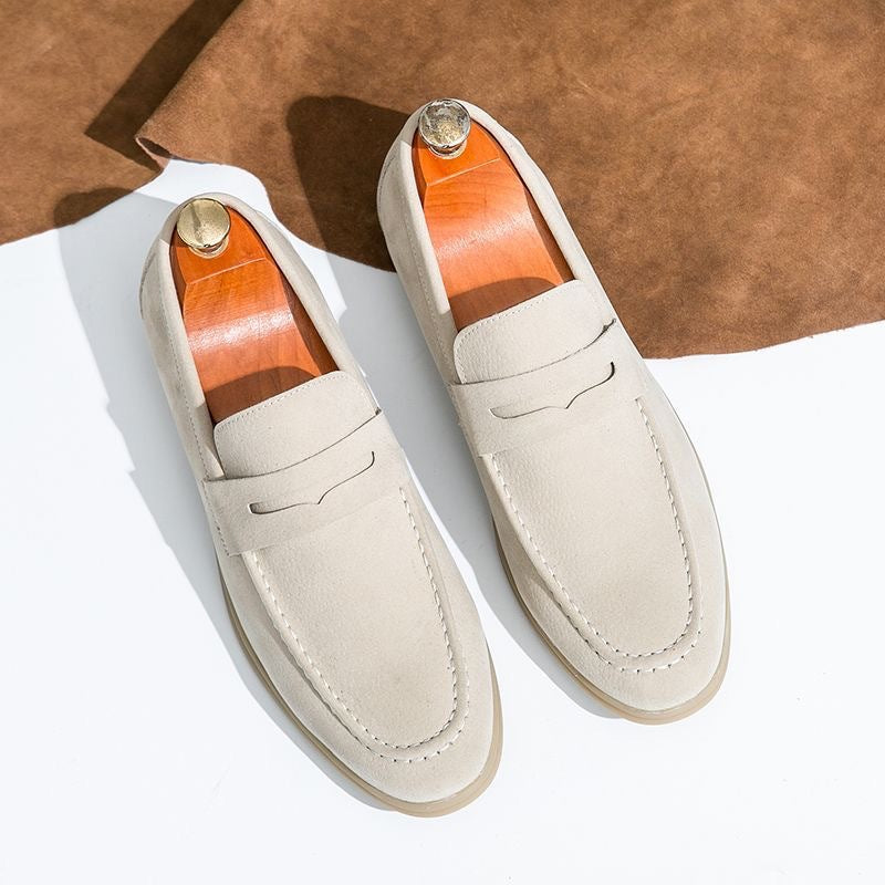 Elegante Slip-on Herrenschuhe mit spitzer Kappe