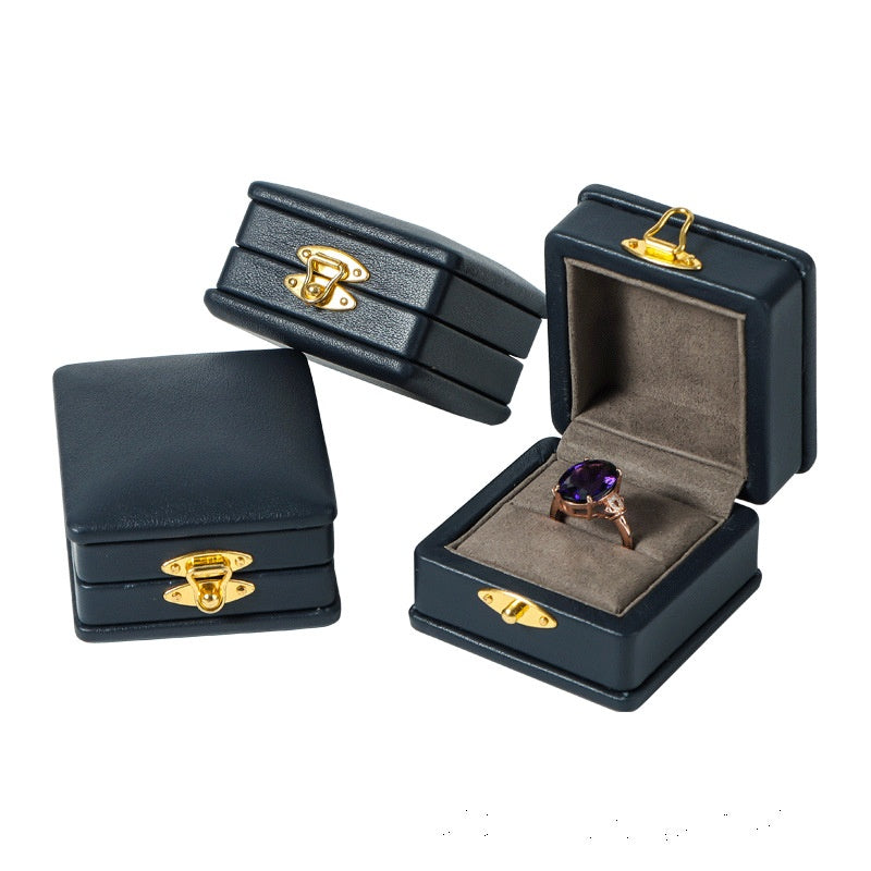 Leder-Diamanten-Schmuckkassette – Bild 8 | LuxeStyle