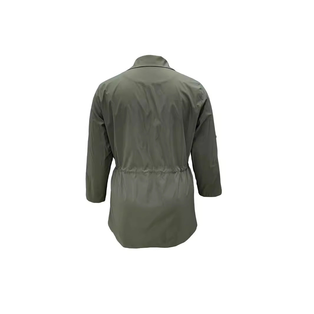 Trenchcoat mit Knopf in Armeegrün – Bild 2 | LuxeStyle