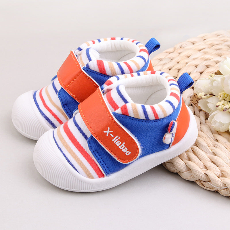 Kleiner Schuh mit Griff und bunten Streifen – Bild 7 | LuxeStyle