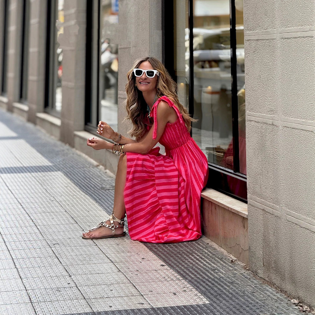 Gestreiftes Maxikleid mit Schnürdetail – Bild 4 | LuxeStyle