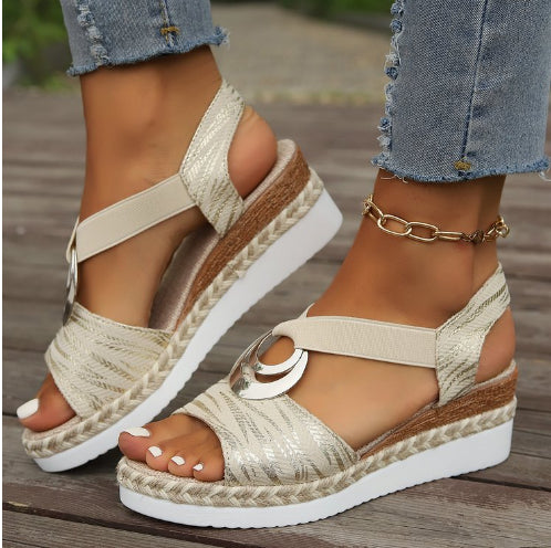 Sandalen mit Metallschnalle und Hanfseil-Details – Bild 8 | LuxeStyle
