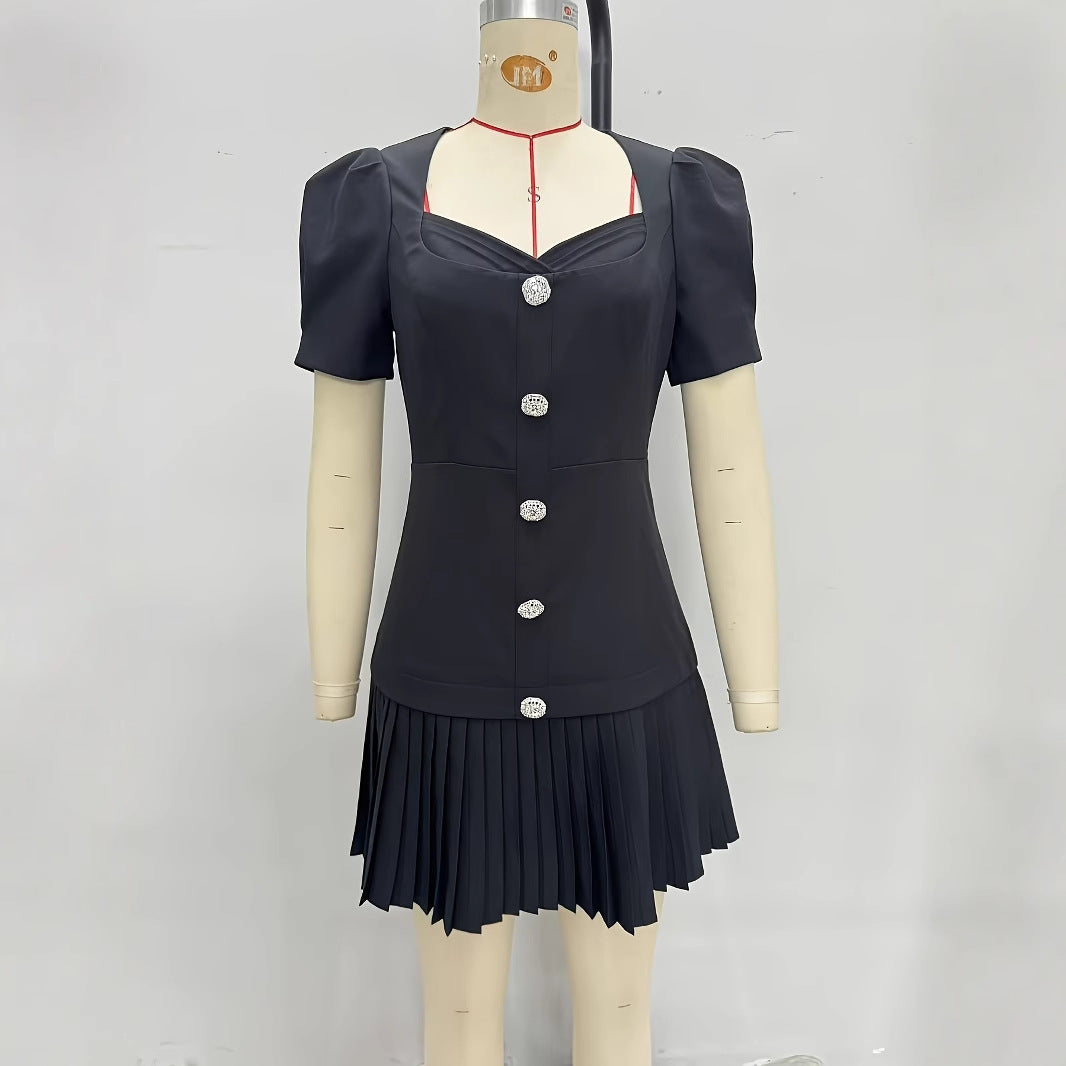 Elegantes Plissiertes V-Neck Kurzarm-Kleid