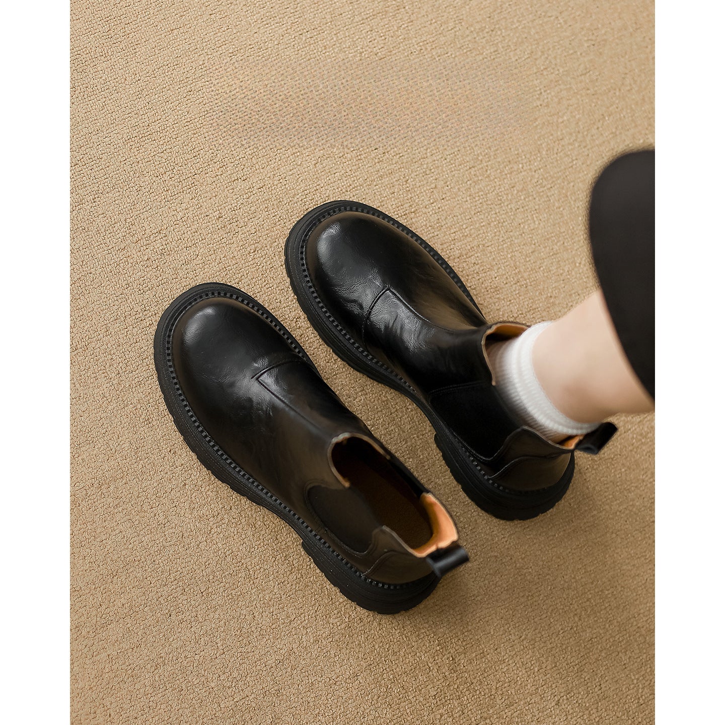 Retro Ankle Boots mit dicker Sohle