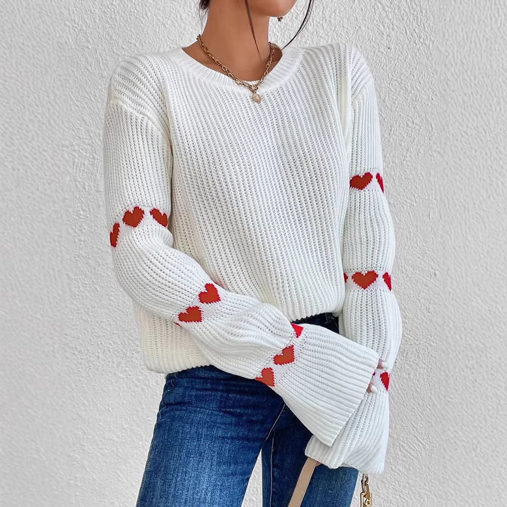 Herz-Pullover mit Rundhals und ausgestellten Ärmeln