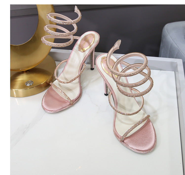 High Heels Stiletto-Sandalen mit Strass – Bild 12 | LuxeStyle